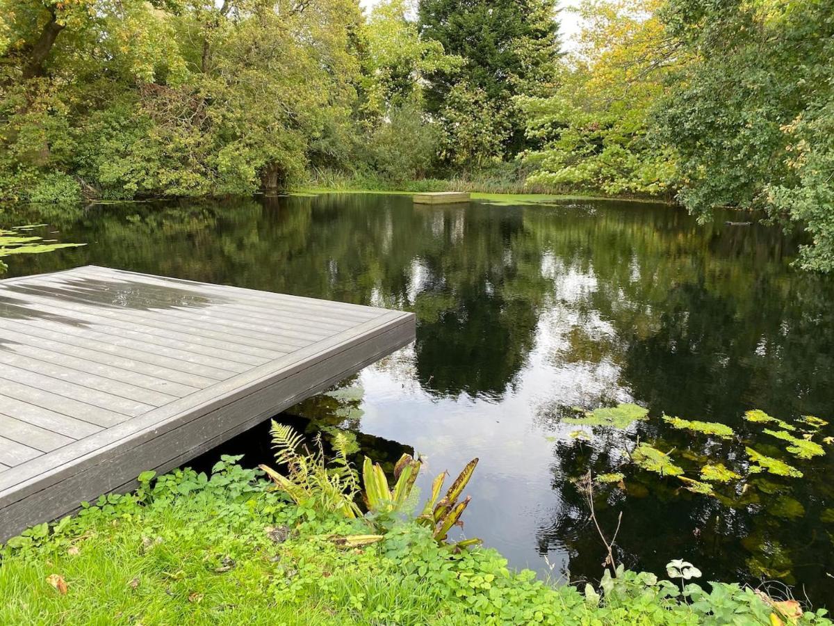 The Barn House - Swimming Pond,Jacuzzi,Chicks! Villa Battle Buitenkant foto