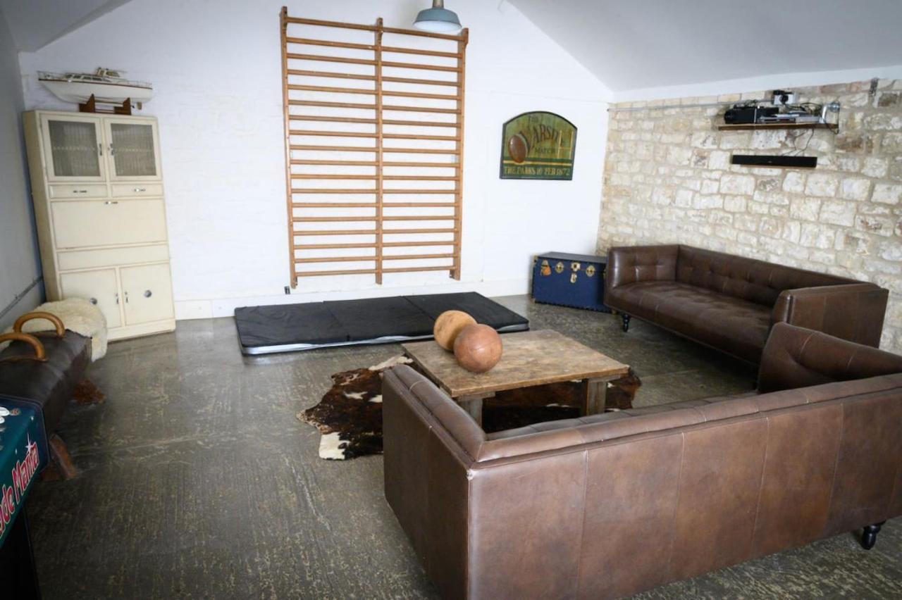 The Barn House - Swimming Pond,Jacuzzi,Chicks! Villa Battle Buitenkant foto